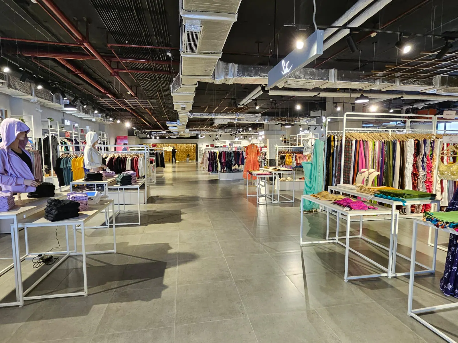 VM Live retail project 22